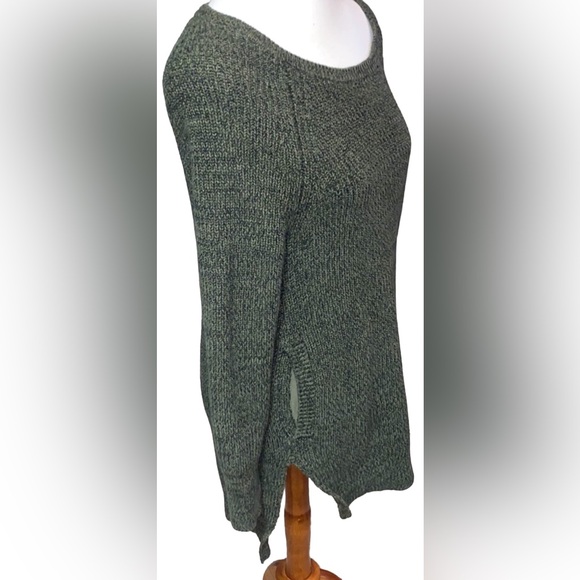 NWOT Victoria’s Secret Olive Green Long Sleeve Knit Crochet Tunic Sweater SMALL - Picture 11 of 16